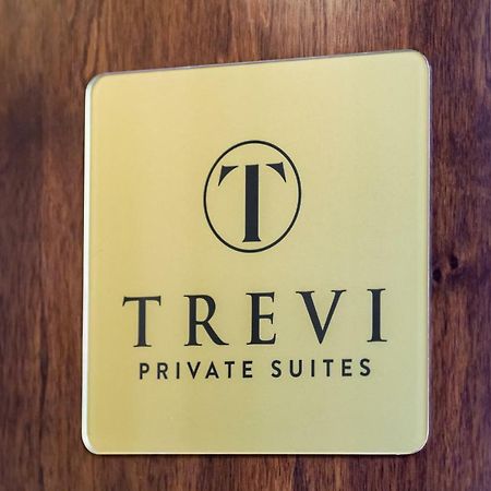 Trevi Private Suites By Premium Suites Collection Rome Bagian luar foto