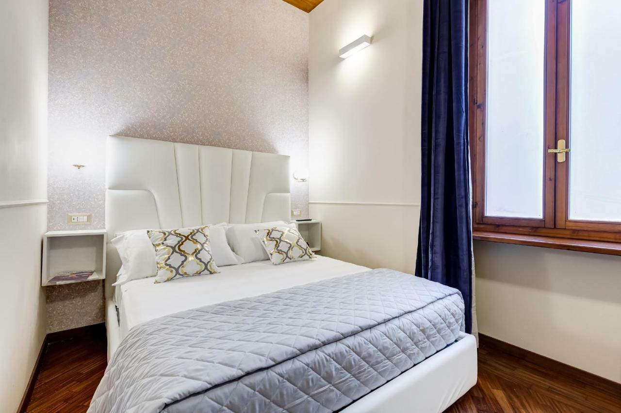 Trevi Private Suites By Premium Suites Collection Rome Bagian luar foto