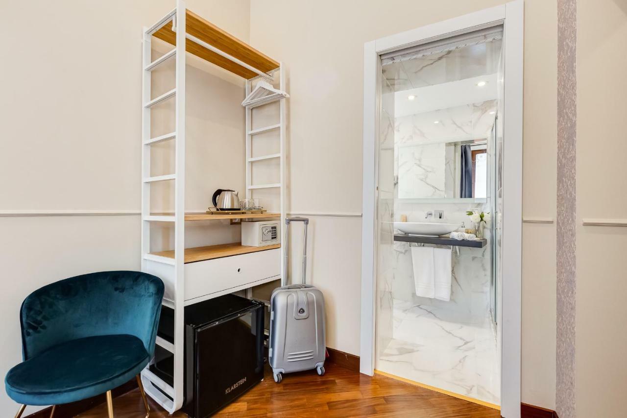 Trevi Private Suites By Premium Suites Collection Rome Bagian luar foto