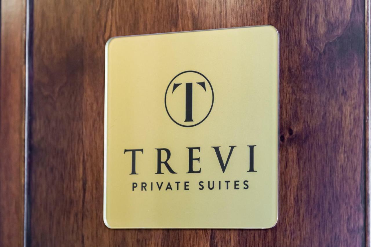 Trevi Private Suites By Premium Suites Collection Rome Bagian luar foto