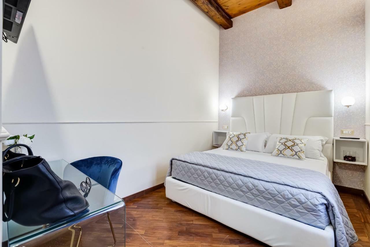 Trevi Private Suites By Premium Suites Collection Rome Bagian luar foto
